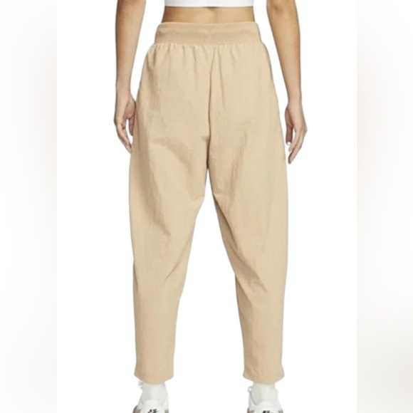 Nike Sportswear Essential Loose Fit High Waist Joggers Size S - Picture 3 of 11